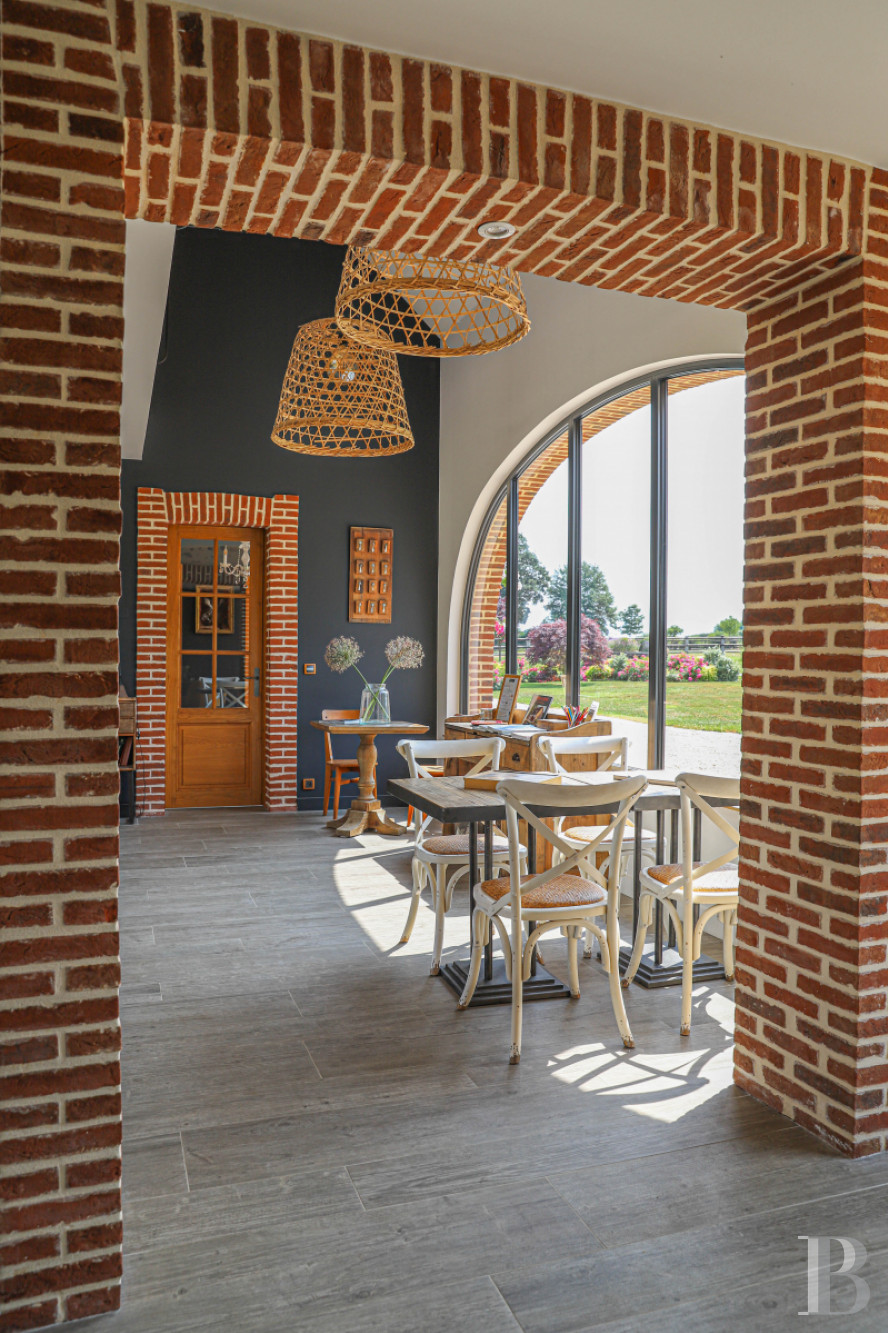 A former 18th century farmhouse with carefully renovated outbuildings on the edge of a forest in Perche - photo  n°10